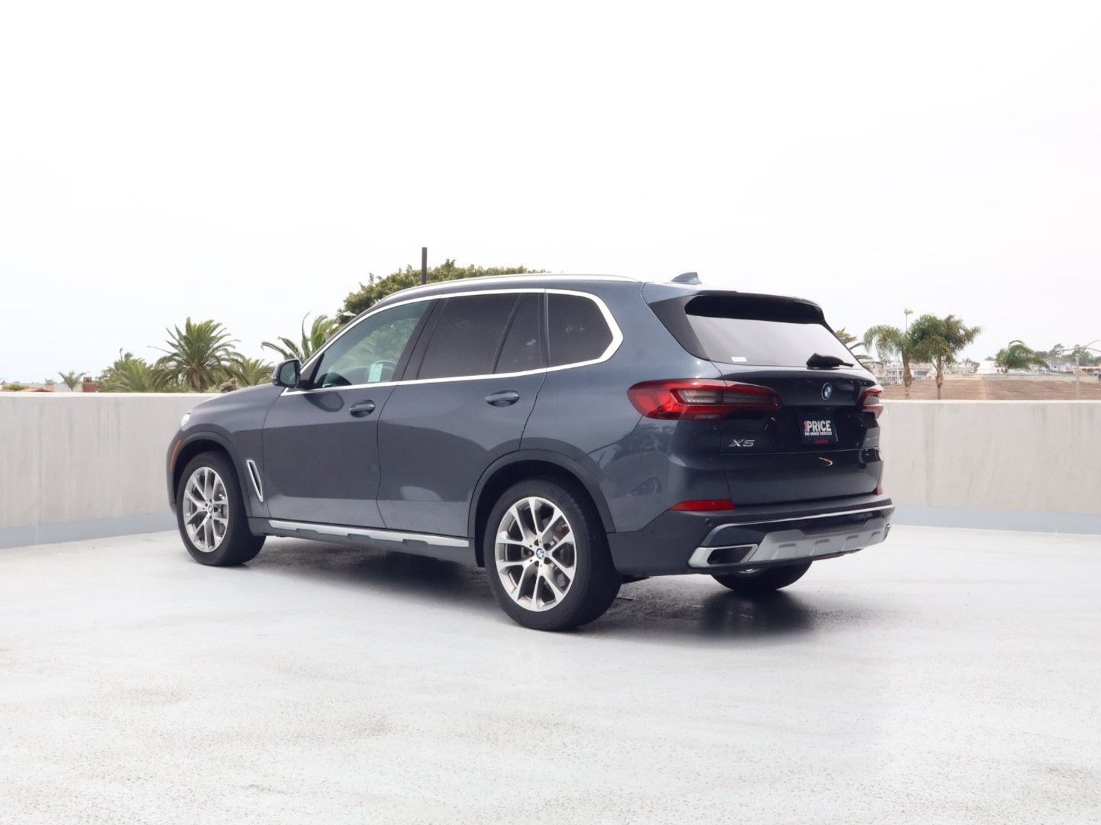 Used 2020 BMW X5 sDrive40i w/ Convenience Package RWD image 3