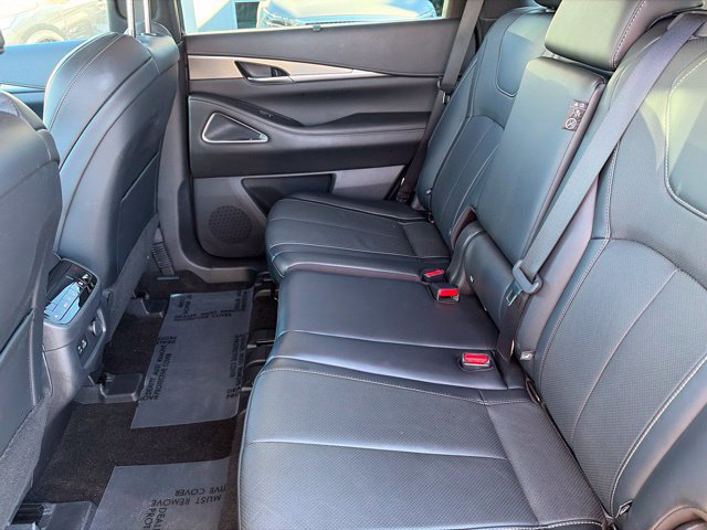 Certified 2023 INFINITI QX60 Luxe w/ Performance Audio Package AWD/4WD image 16