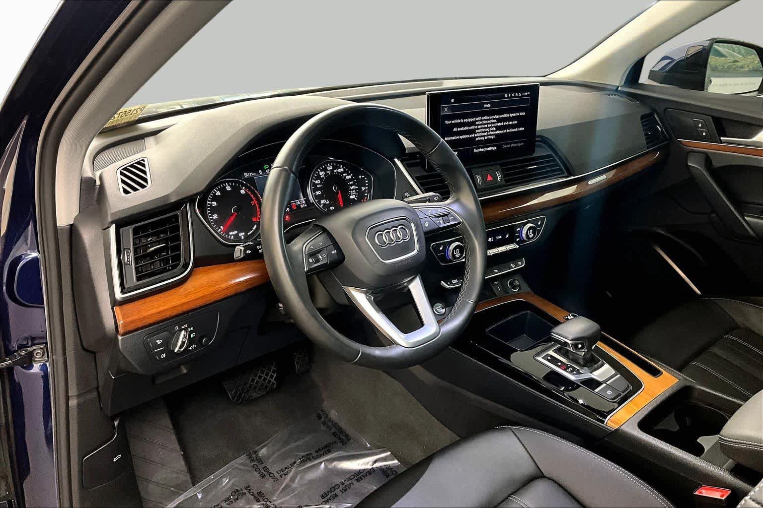 Used 2023 Audi Q5 2.0T Premium w/ Convenience Package AWD/4WD image 18
