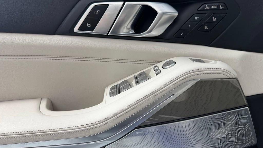 New 2026 BMW ALPINA XB7 AWD/4WD image 12