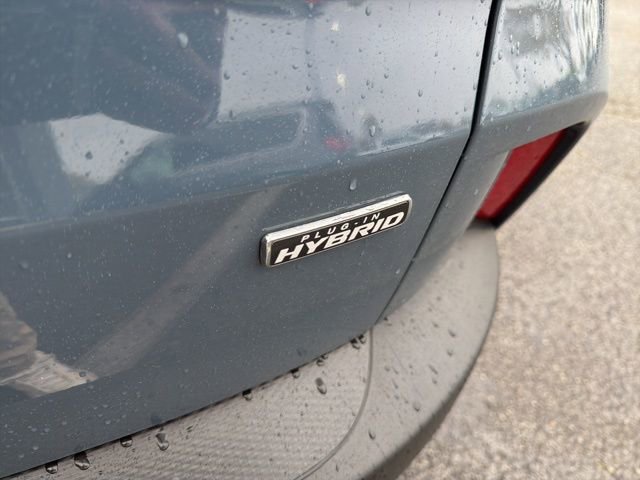 Used 2023 Ford Escape SE w/ Class II Trailer Tow Package image 9