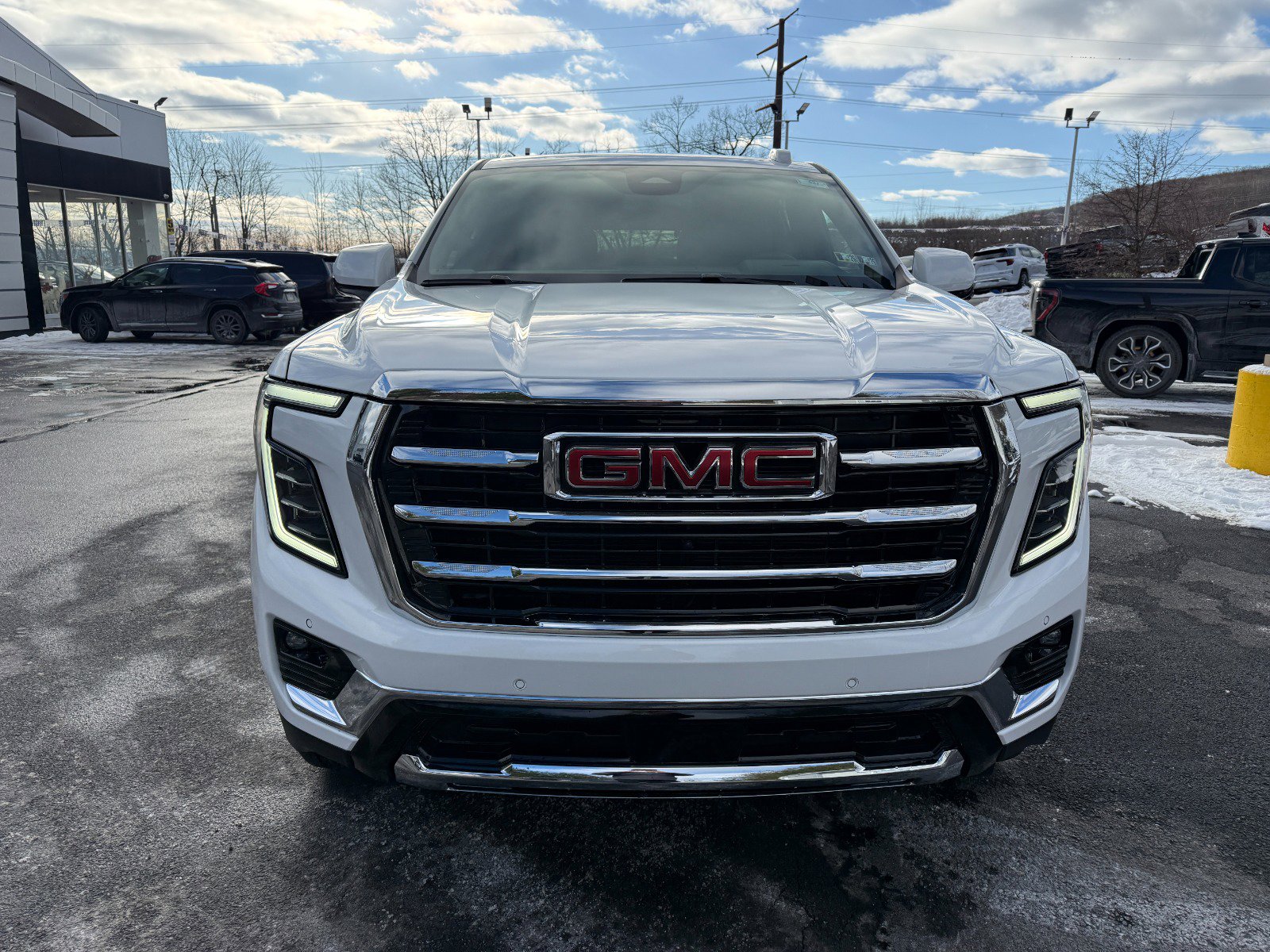 New 2026 GMC Yukon Elevation image 8