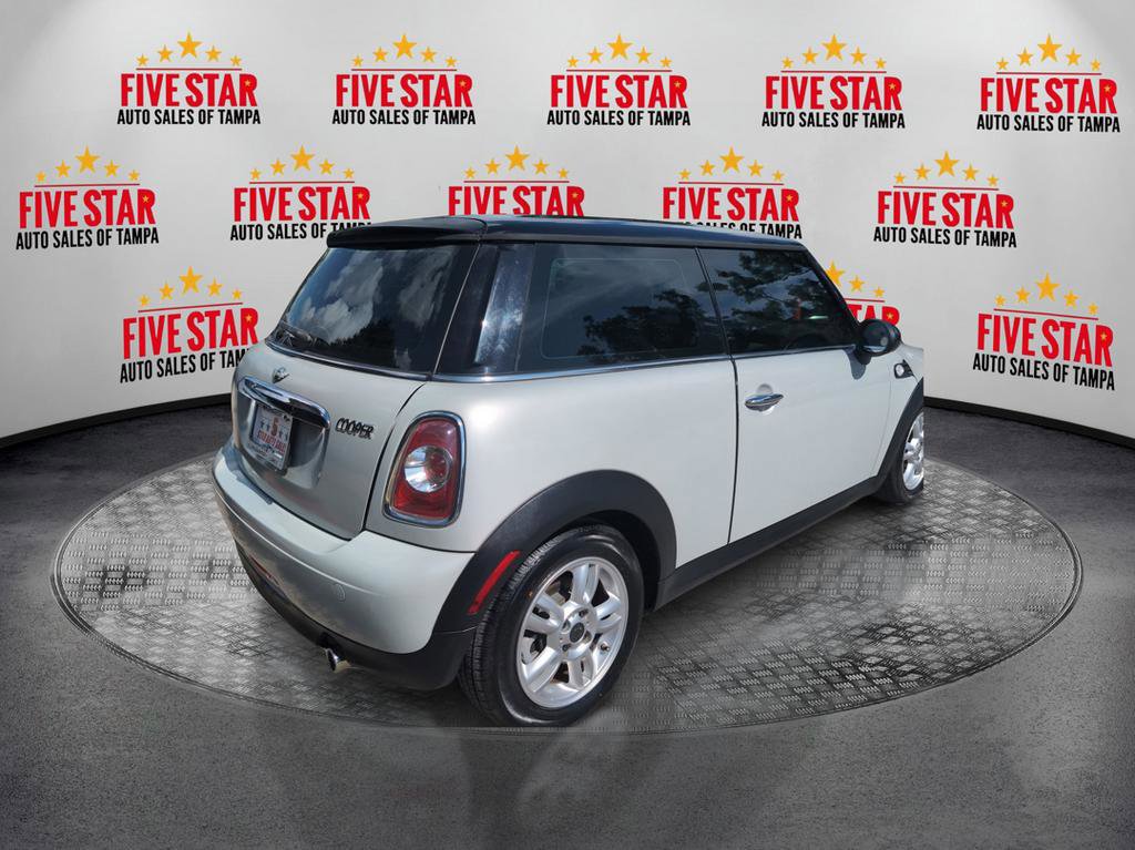 Used 2013 MINI Cooper Hardtop image 7