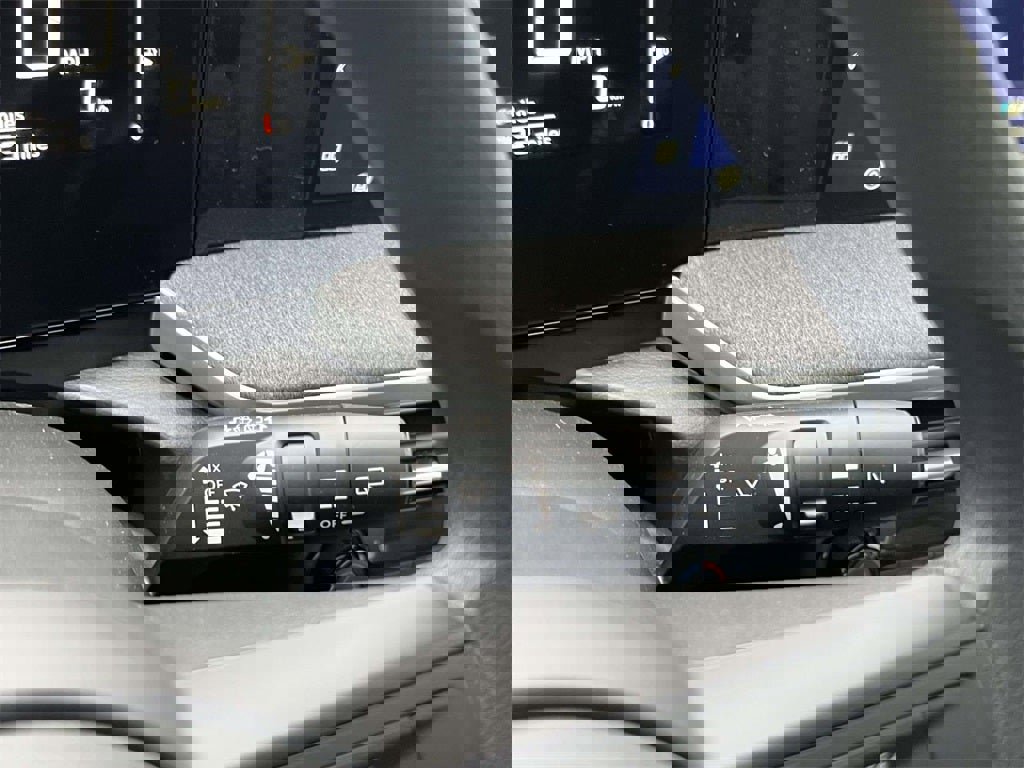 New 2026 Nissan Kicks SV w/ SV Premium Package image 19