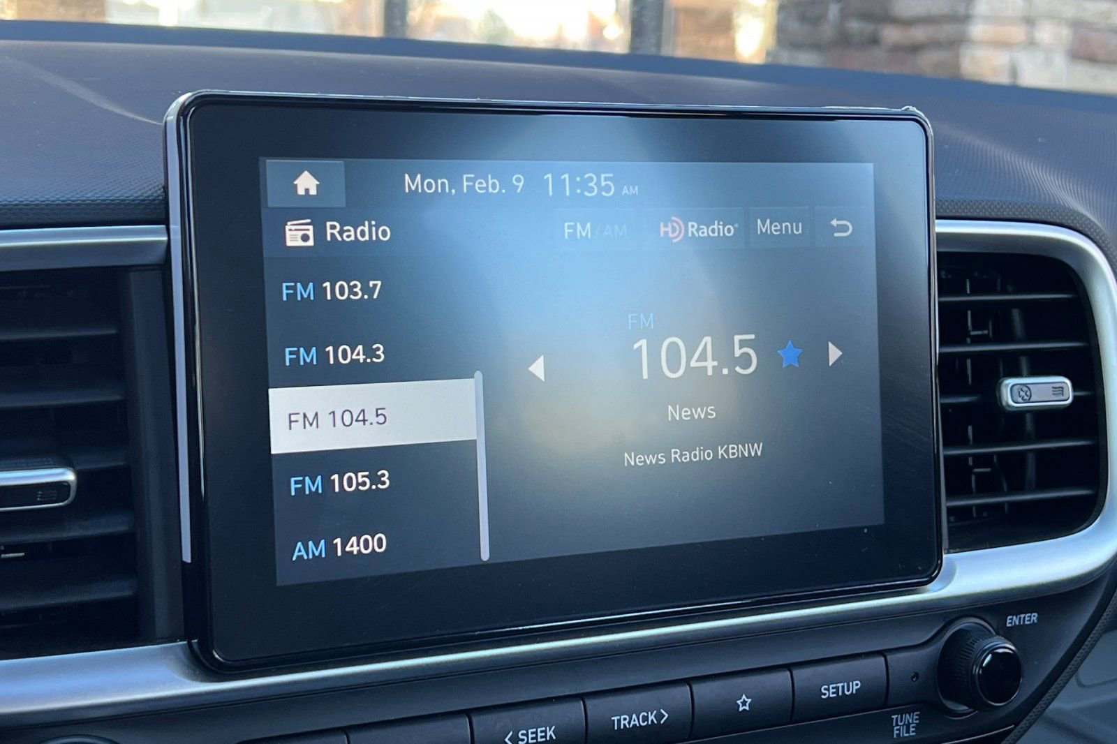 Certified 2025 Hyundai Venue SEL image 25