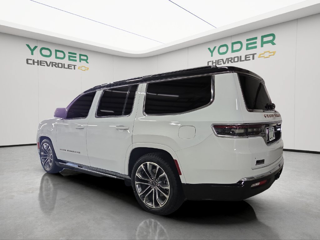 Used 2023 Jeep Grand Wagoneer Series III AWD/4WD image 9