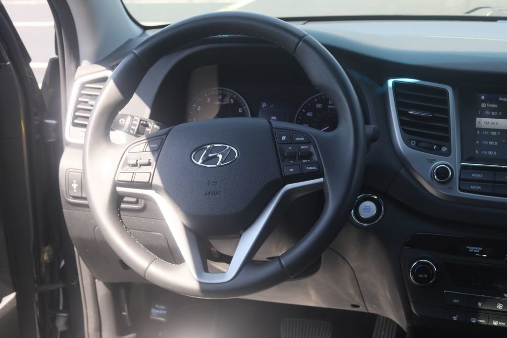 Used 2018 Hyundai Tucson Value AWD/4WD image 12