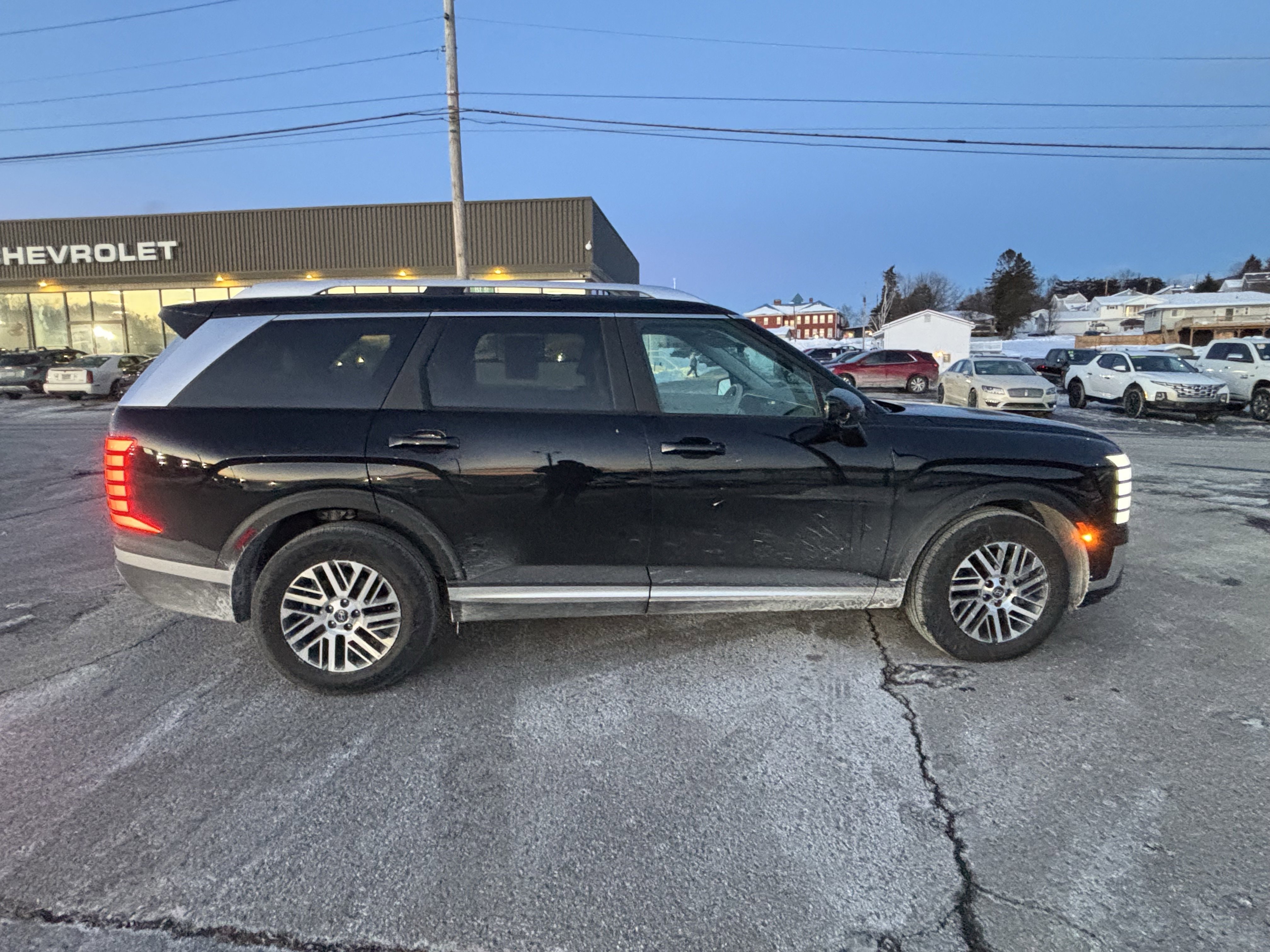 Used 2026 Hyundai Palisade SEL image 2