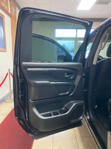 Used 2018 Nissan Titan S w/ S Utility Package RWD image 10