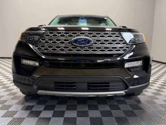 Used 2021 Ford Explorer Limited w/ Hybrid Equipment Group 310A AWD/4WD image 3