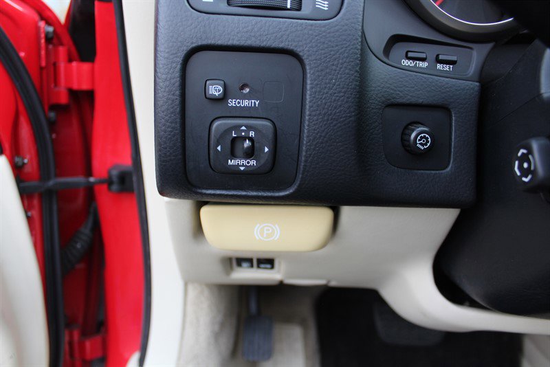 Used 2005 Lexus SC 430 Convertible image 21