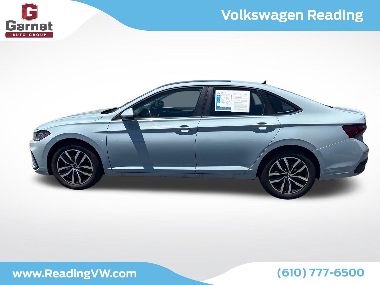 Used 2026 Volkswagen Jetta SE FWD image 2