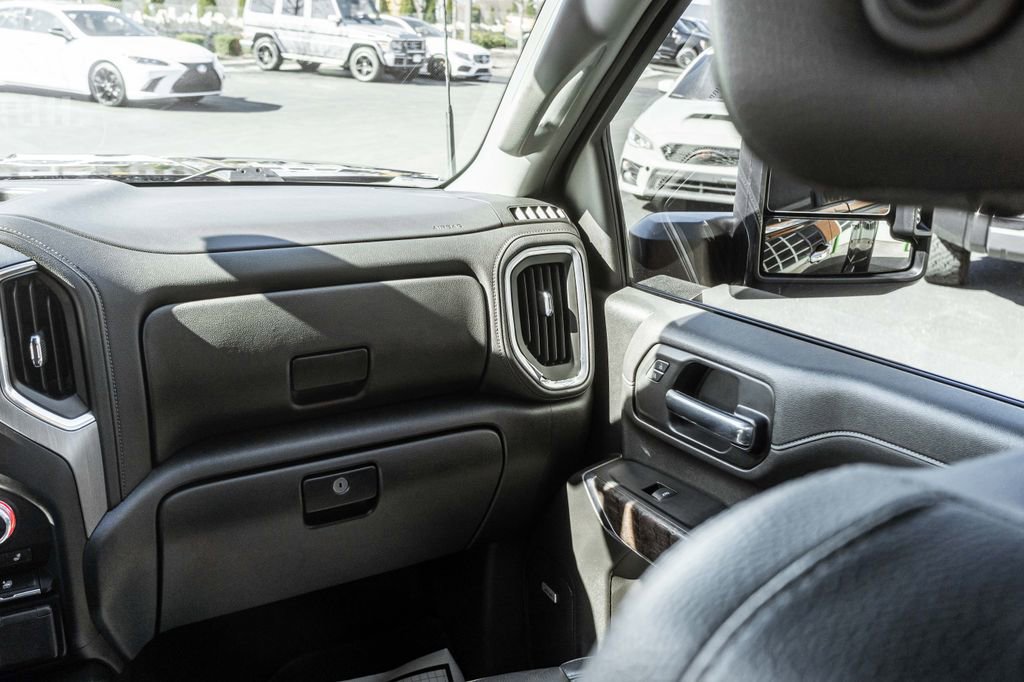 Used 2023 GMC Sierra 3500 Denali w/ Denali Ultimate Package image 16