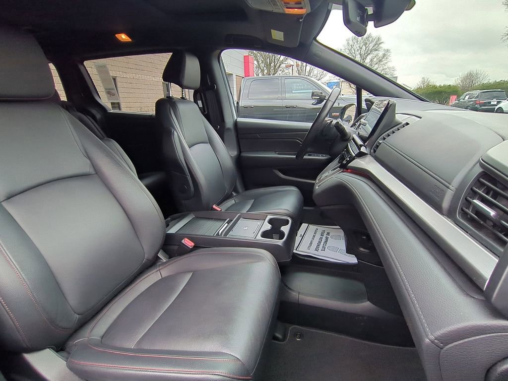 Used 2025 Honda Odyssey Sport-L image 31