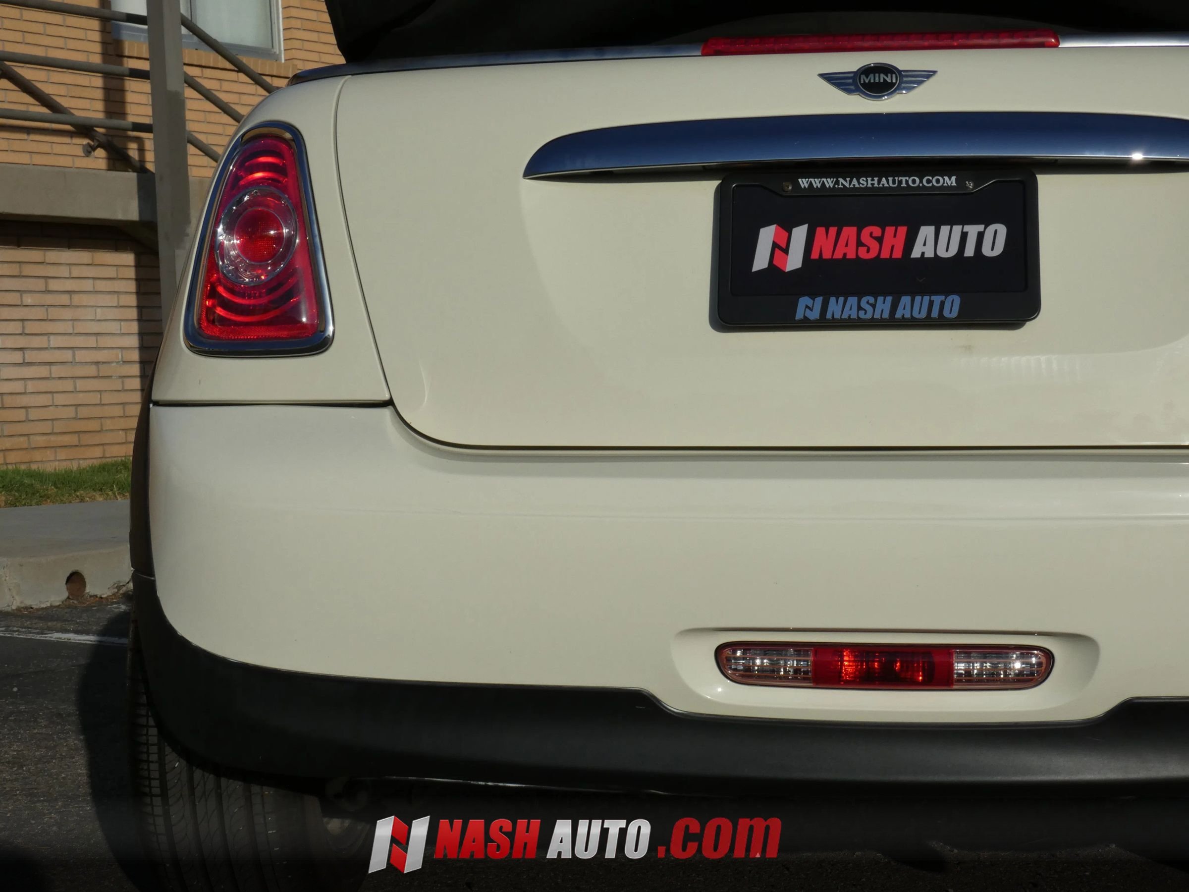 Used 2015 MINI Cooper Convertible FWD image 11