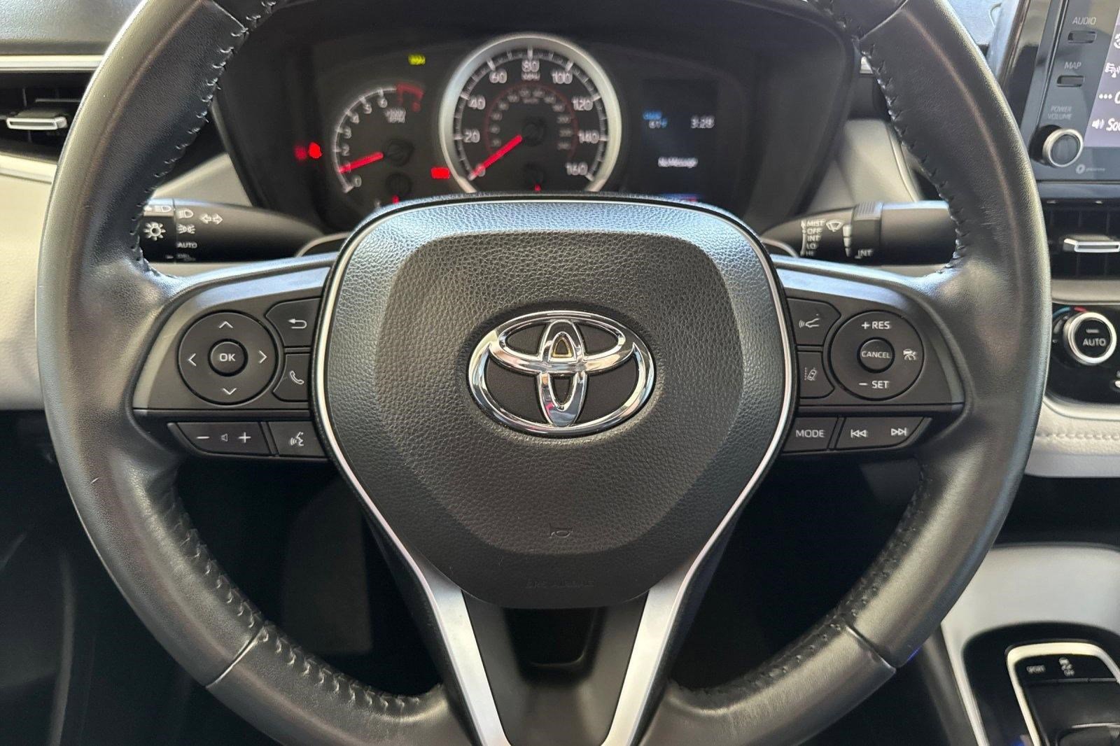 Used 2022 Toyota Corolla SE w/ SE Premium Package FWD image 15