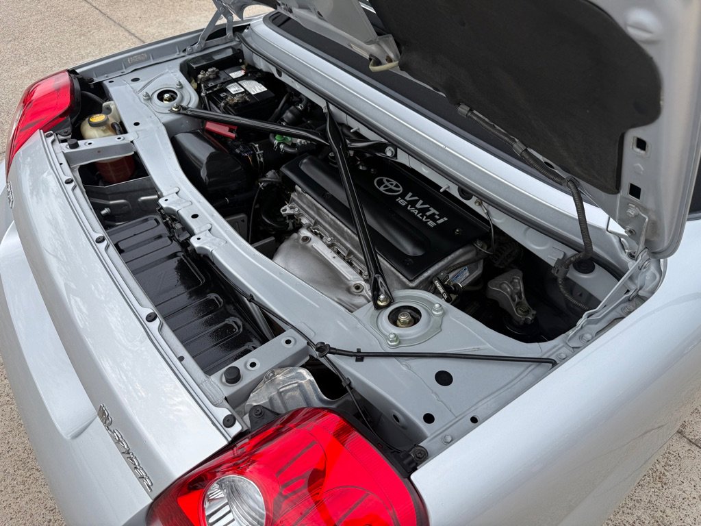 Used 2003 Toyota MR2 image 21