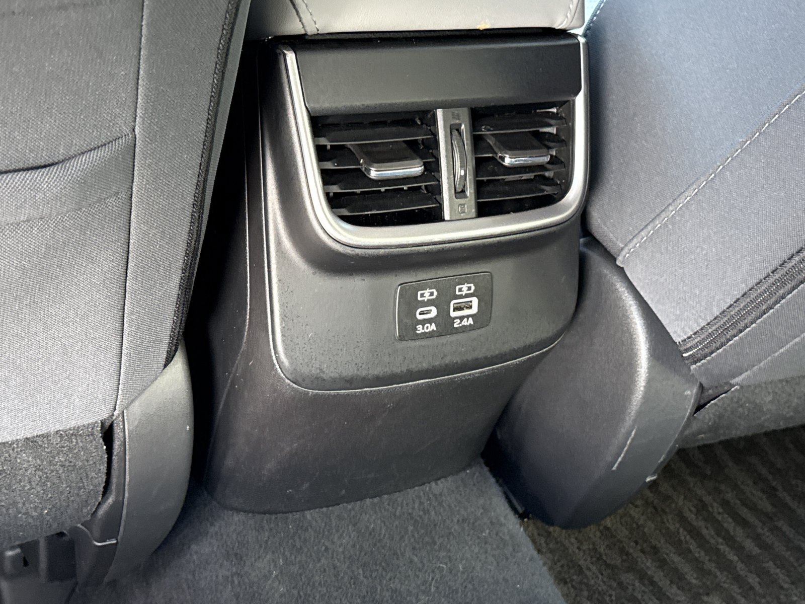 Used 2023 Subaru Outback Premium AWD/4WD image 11