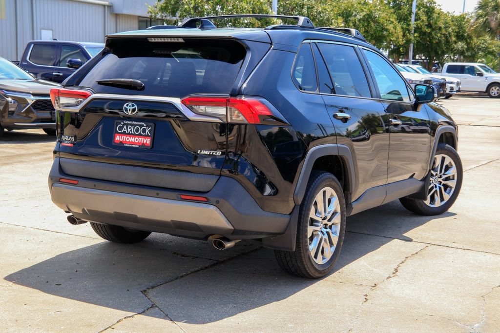 Used 2019 Toyota RAV4 Limited FWD image 3