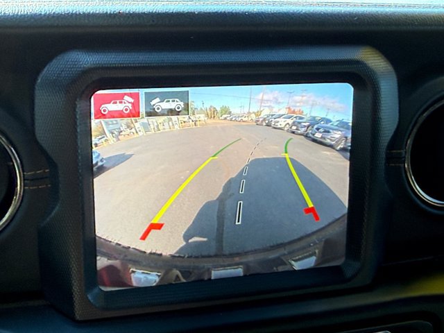 Used 2021 Jeep Wrangler Unlimited Sahara AWD/4WD image 20