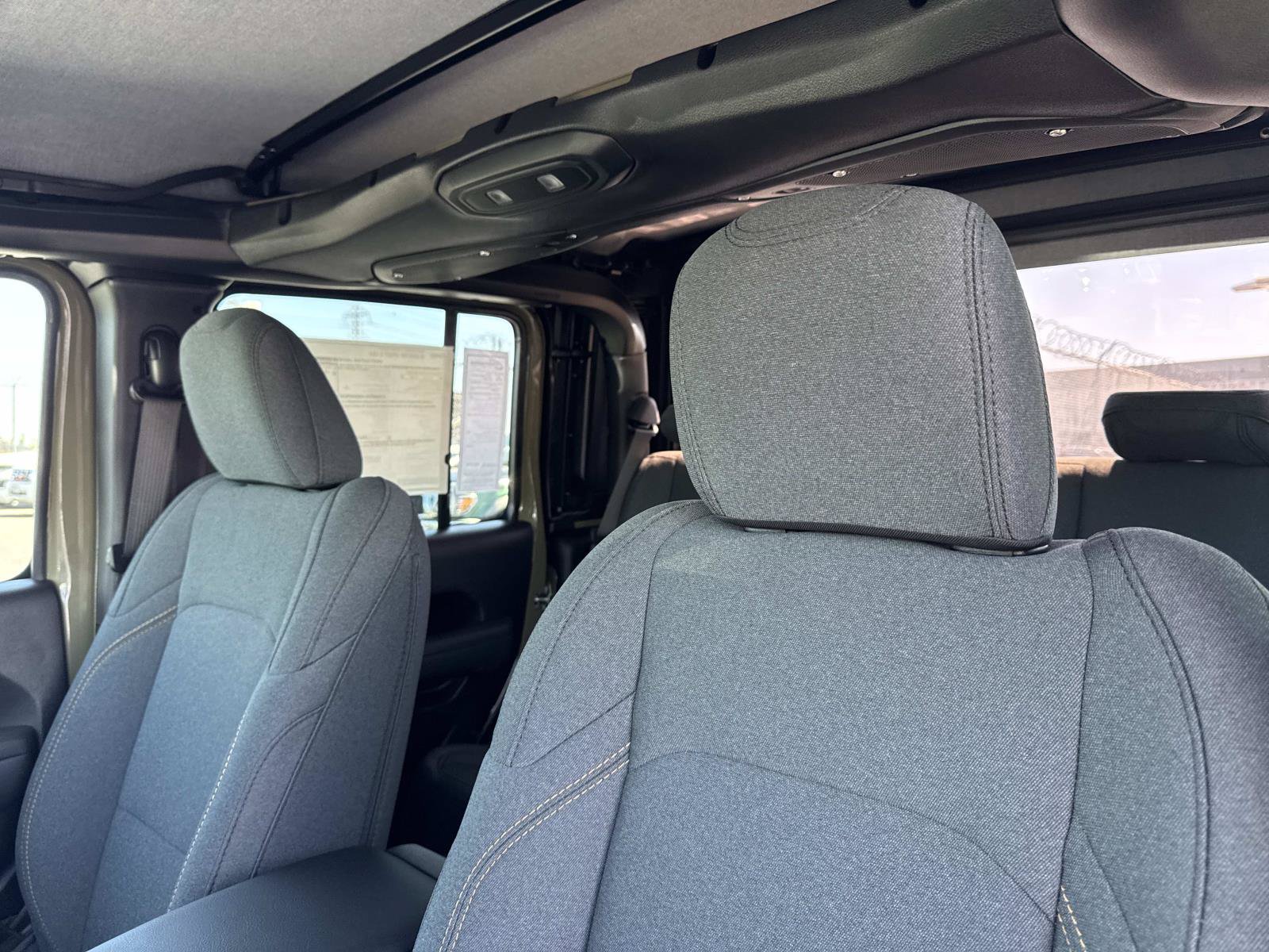 New 2026 Jeep Gladiator Sport AWD/4WD image 25
