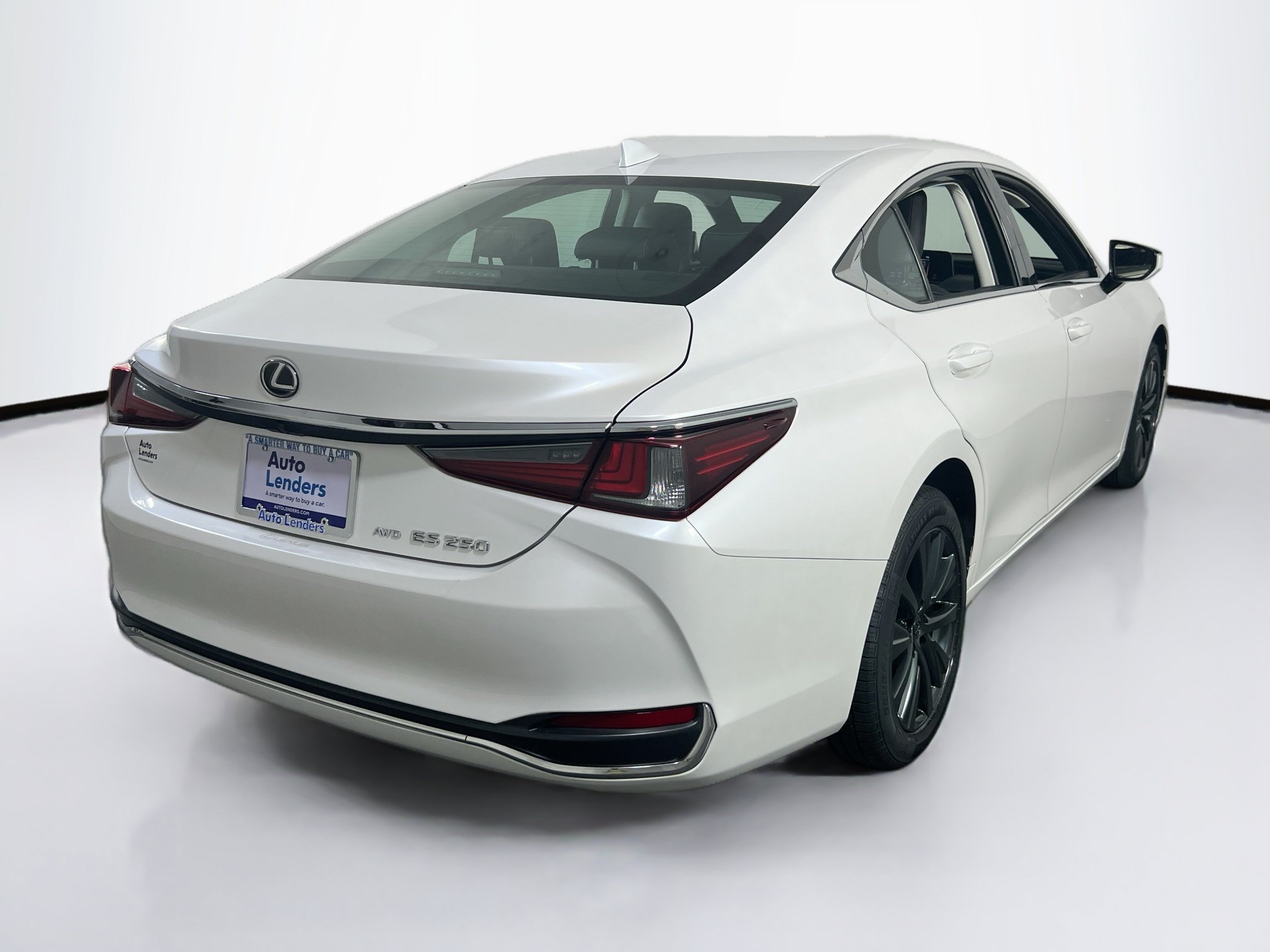 Used 2021 Lexus ES 250 w/ Accessory Package 2 AWD/4WD image 5