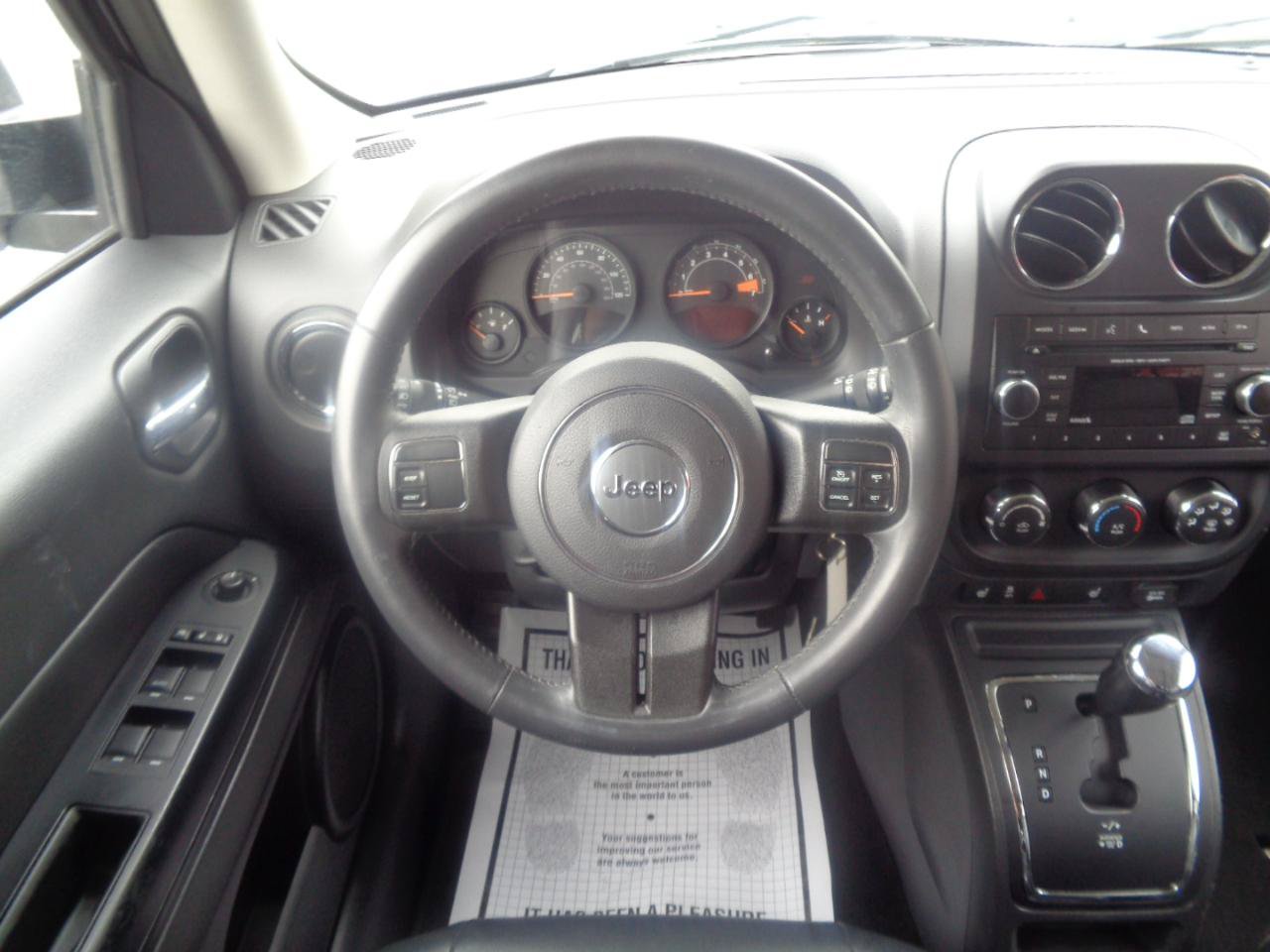 Used 2016 Jeep Patriot High Altitude AWD/4WD image 32
