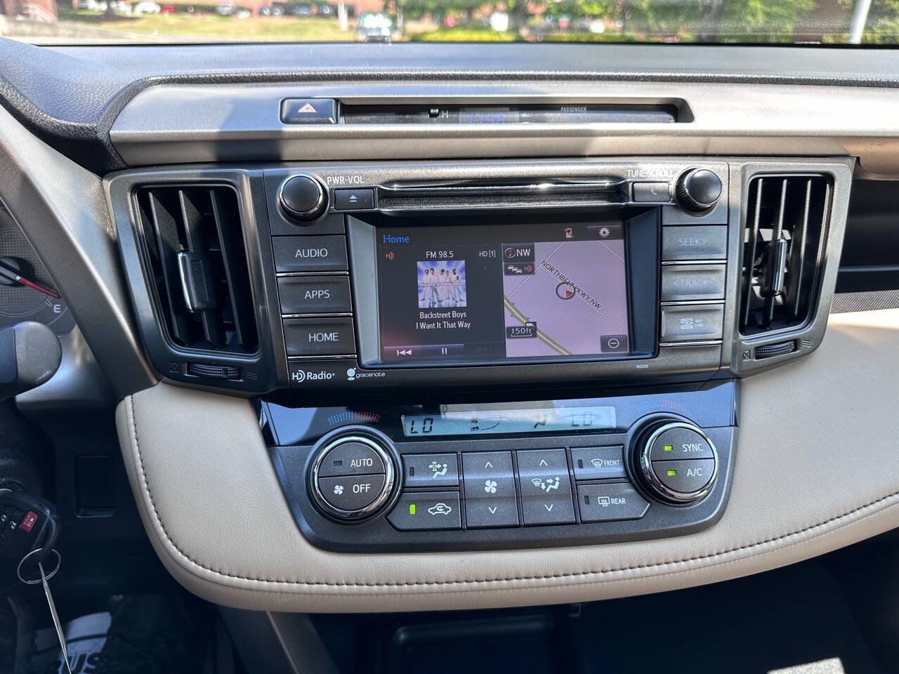 Used 2015 Toyota RAV4 XLE FWD image 16