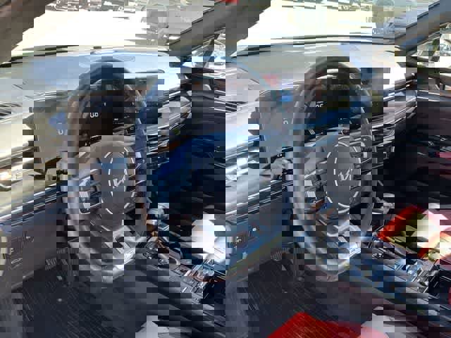 Used 2025 Kia K5 GT-Line w/ GT-Line Premium Package image 10