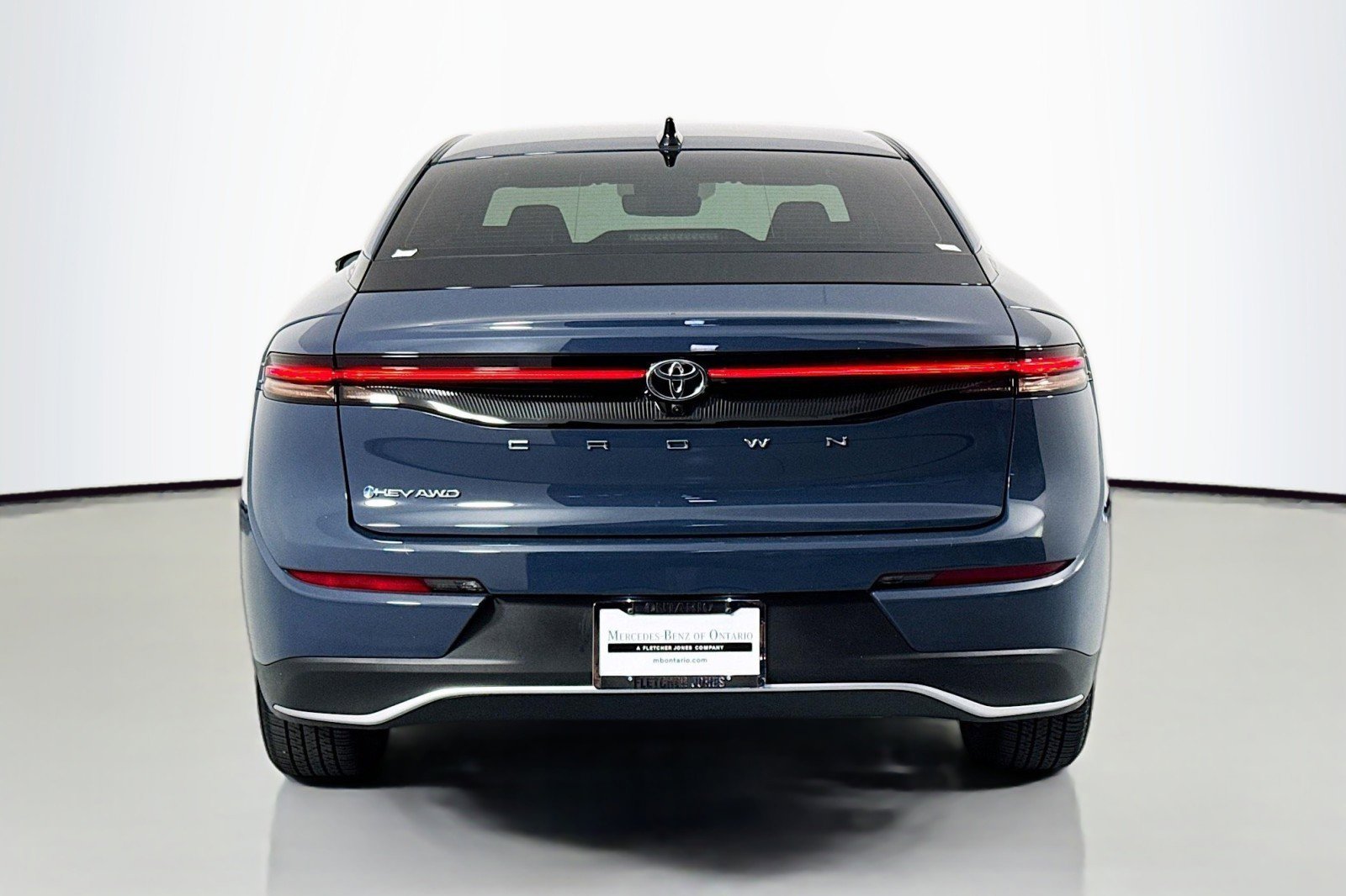 Used 2026 Toyota Crown Limited image 3