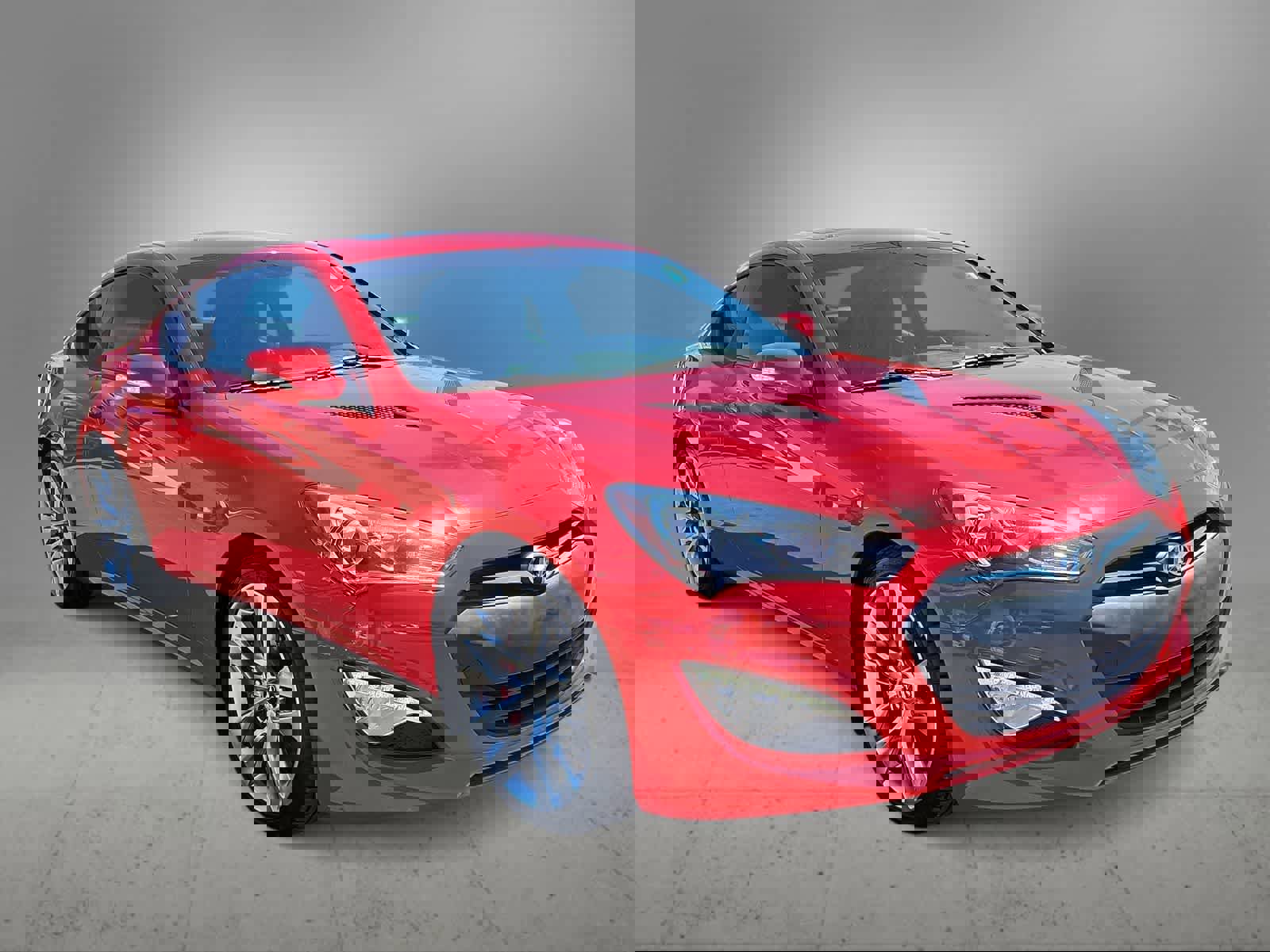 Used 2014 Hyundai Genesis 3.8 image 2