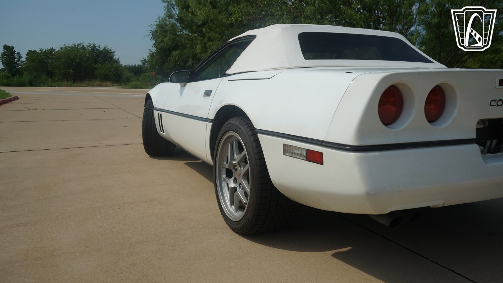 Used 1989 Chevrolet Corvette Convertible image 30