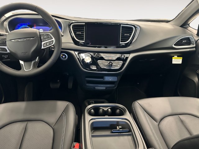 New 2027 Chrysler Pacifica LX FWD image 10