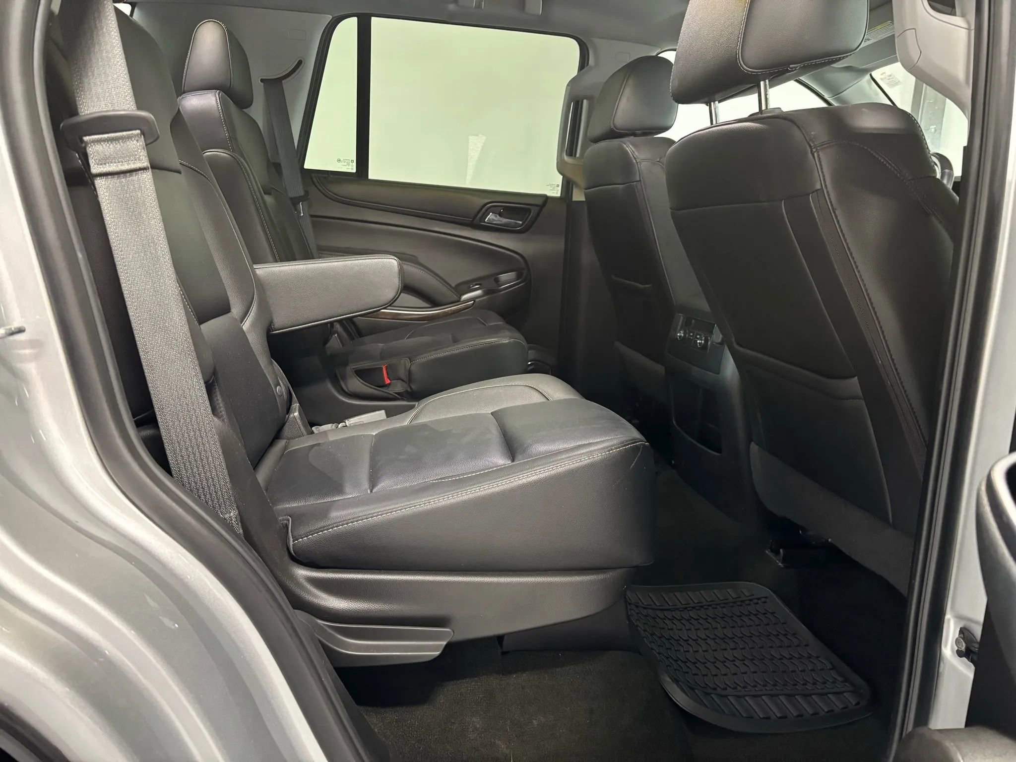 Used 2018 Chevrolet Tahoe LT image 17