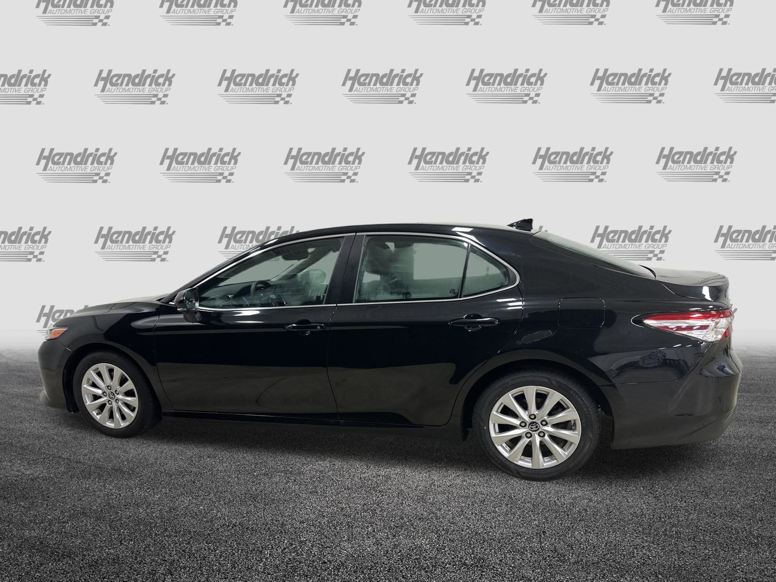 Used 2019 Toyota Camry LE image 7