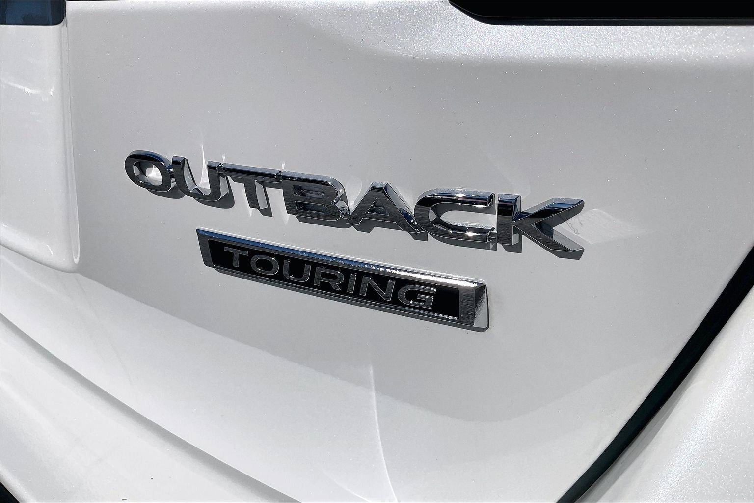 Certified 2025 Subaru Outback Touring AWD/4WD image 11