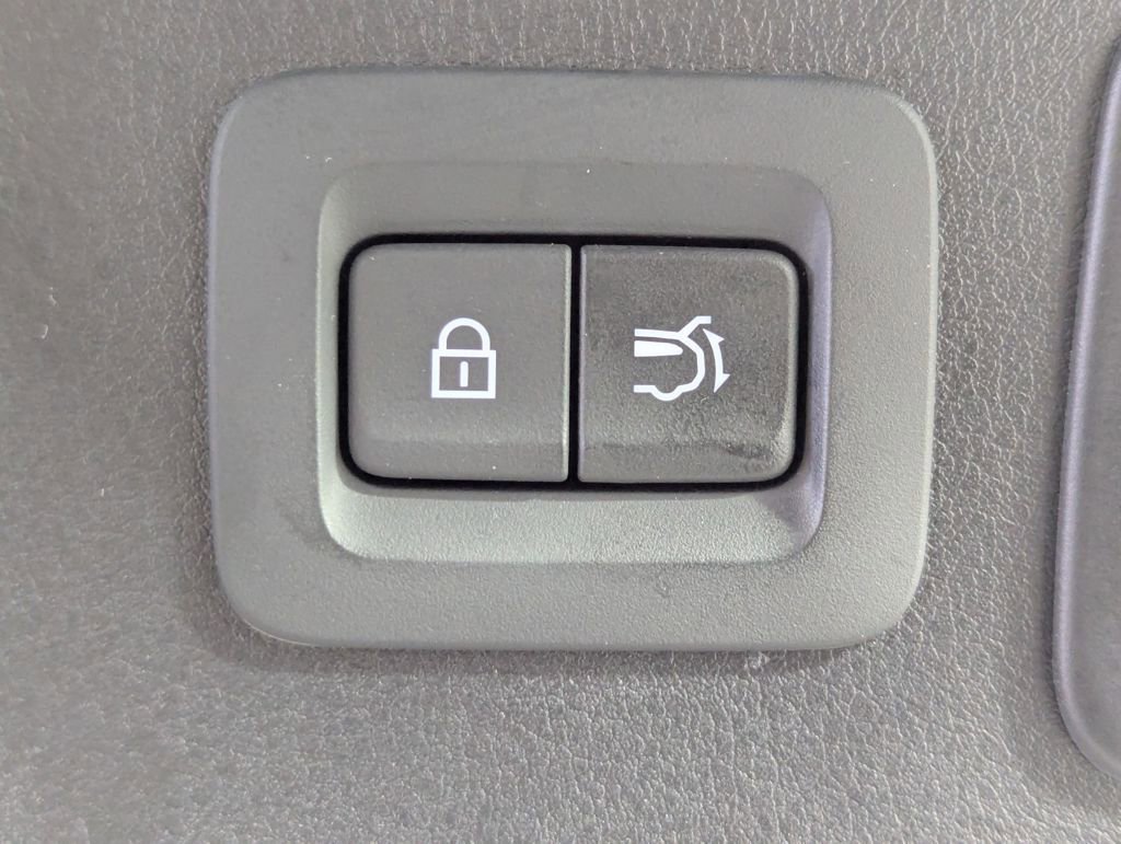 Used 2024 MAZDA CX-90 Plug-In Hybrid w/ Premium Plus image 21