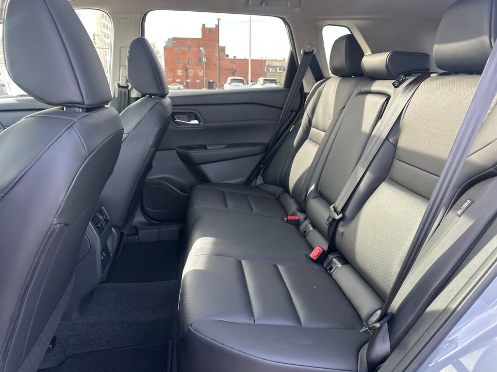 New 2026 Nissan Rogue Dark Armor image 25