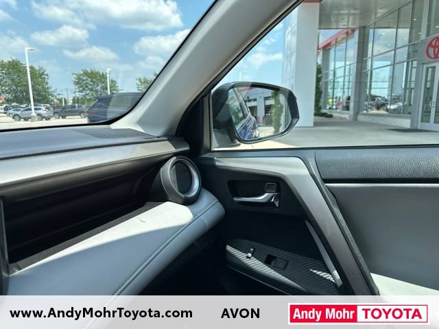 Used 2015 Toyota RAV4 Limited AWD/4WD image 26