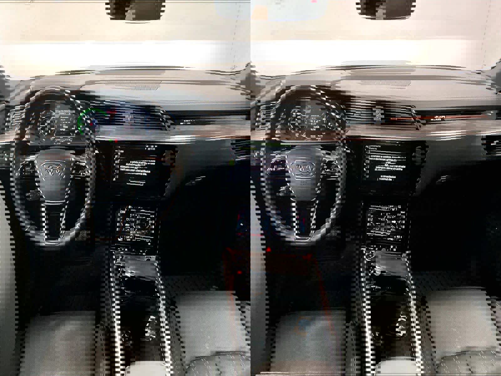 Certified 2024 Audi Q8 e-tron Prestige w/ Prestige Package image 18