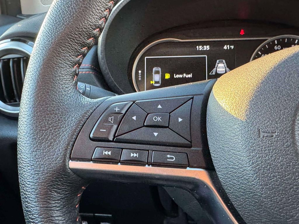 Used 2025 Nissan Versa SR w/ Trunk Package image 19