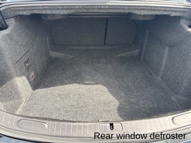 Used 2018 Chevrolet Impala LT FWD image 21