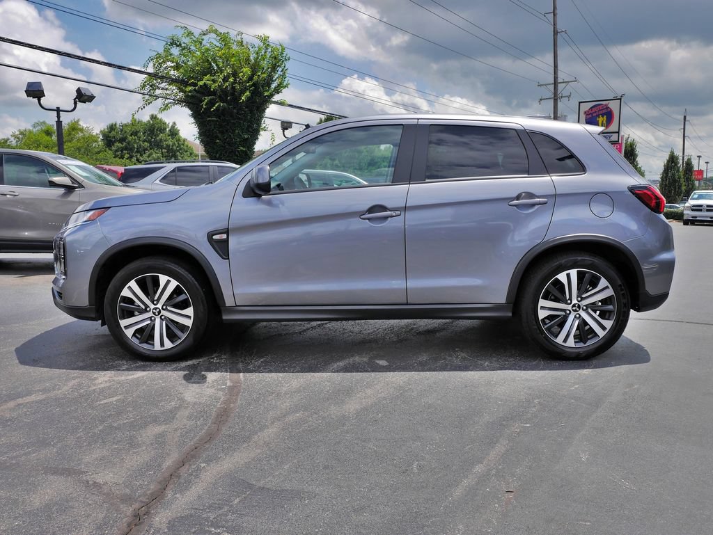 Used 2025 Mitsubishi Outlander Sport ES AWD/4WD image 4