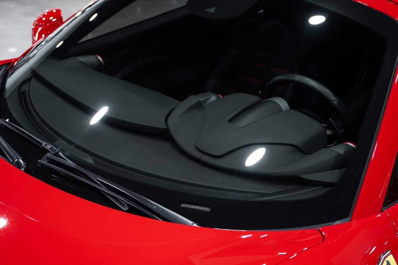 Used 2021 Ferrari F8 Tributo image 17
