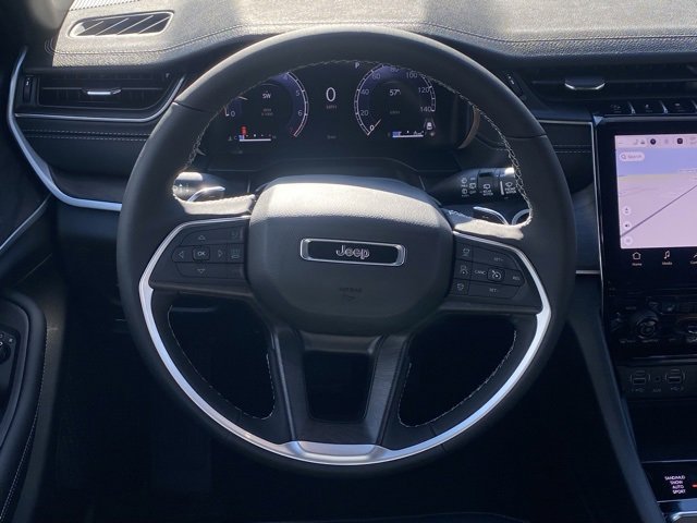 New 2025 Jeep Grand Cherokee Limited image 39