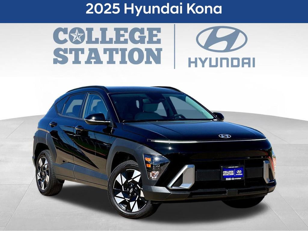 Used 2025 Hyundai Kona SEL image 1