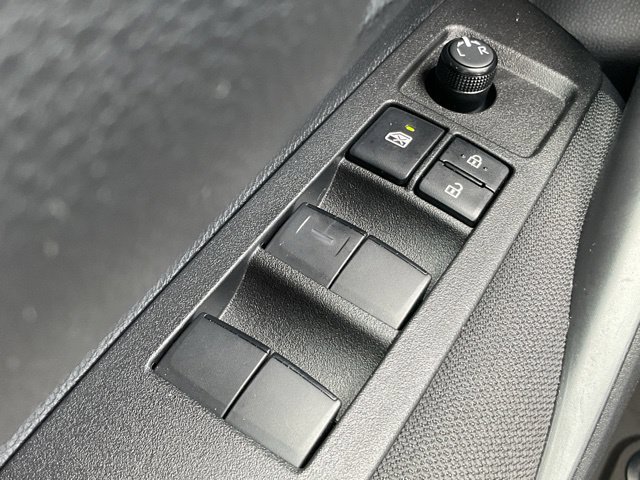 Used 2026 Toyota Corolla LE FWD image 33