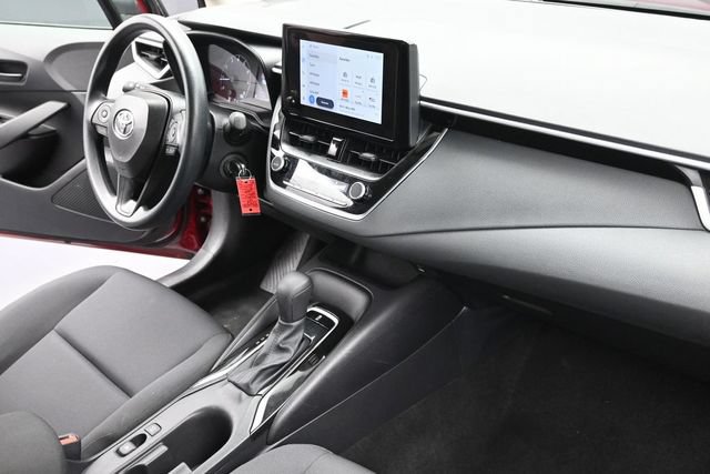Used 2025 Toyota Corolla LE FWD image 36