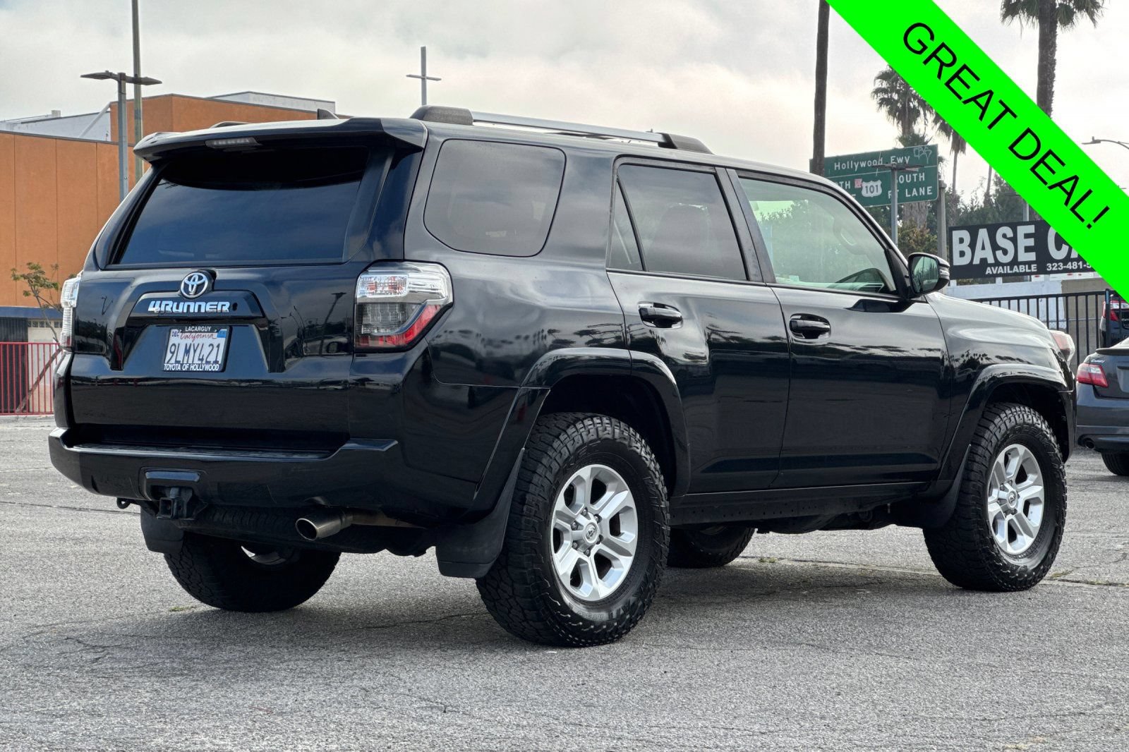 Certified 2019 Toyota 4Runner SR5 Premium AWD/4WD image 4