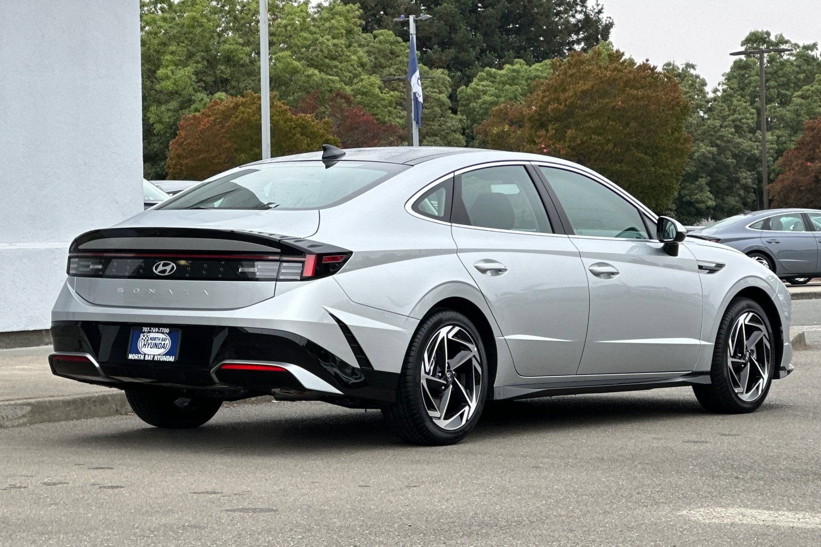 Used 2025 Hyundai Sonata SEL FWD image 4